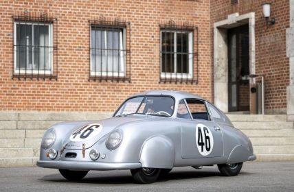 Porsche feiert 75 Jahre Motorsport mit beeindruckendem Formel-E (Foto: Dr. Ing. h.c. F. Porsche AG)