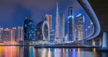 DRV und Auswärtiges Amt holen Zehntausende Urlauber kostenfrei (Foto: AdobeStock - Marco - 653264298)