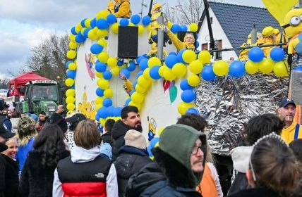 Hanauer Fastnacht: Fünf Umzüge begeistern tausende Besucher und (Foto: Stadt Hanau. Moritz Göbel)