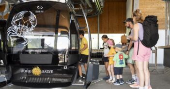 Barrierefreie Gondelbahn Hohe Salve verbessert Komfort für Familien, Senioren (Foto: SkiWelt Wilder Kaiser – Brixental Marketing GmbH)
