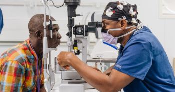 Global Mercy beginnt kostenlose Operationen und Fortbildung in (Foto: Mercy Ships)